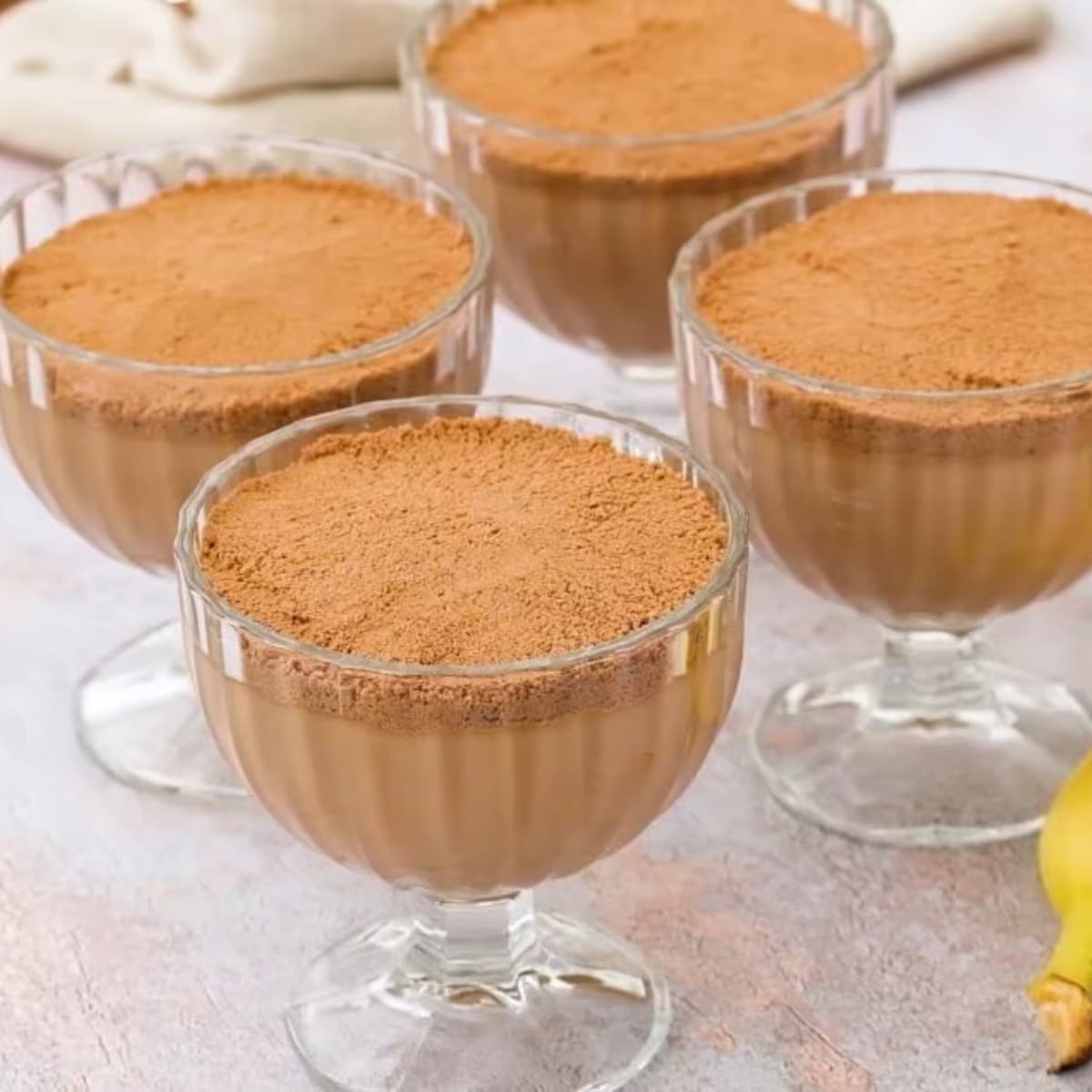 Mousse au Chocolat et à la Banane : Un Festin Crémeux en 15 Minutes